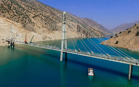 پل کابلی کارون ۴ ساخت ماشین سازی اراک